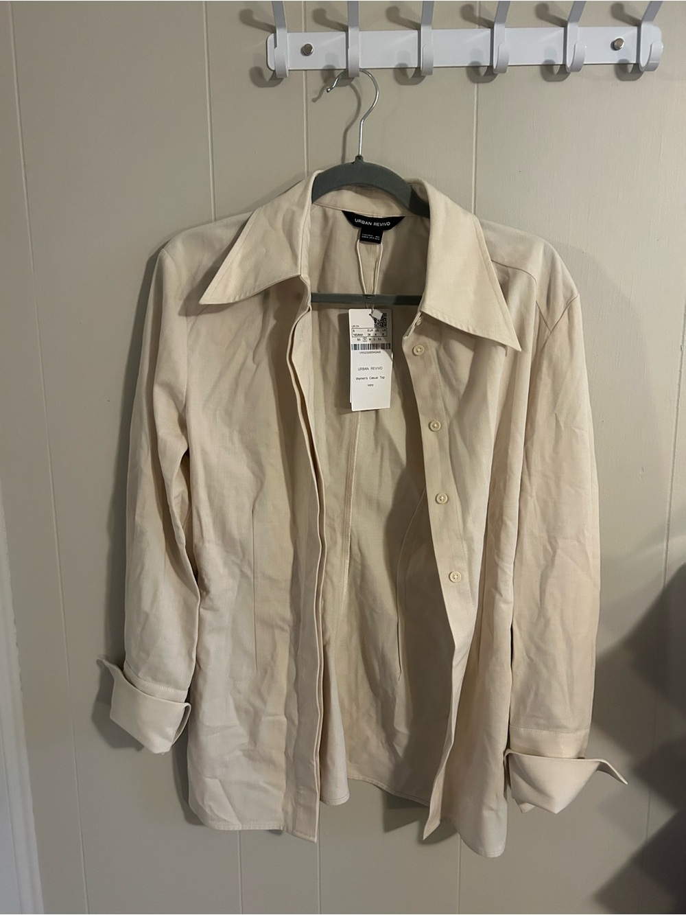 Urban Revivo Small Cream Button-Up Shirt